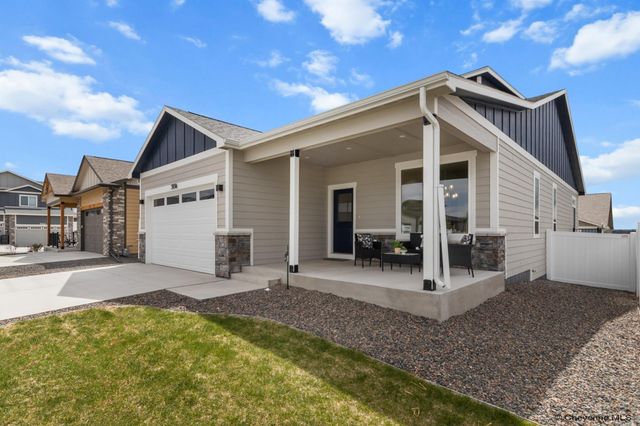 3934 SADDLEBACK LN, Cheyenne, WY 82001