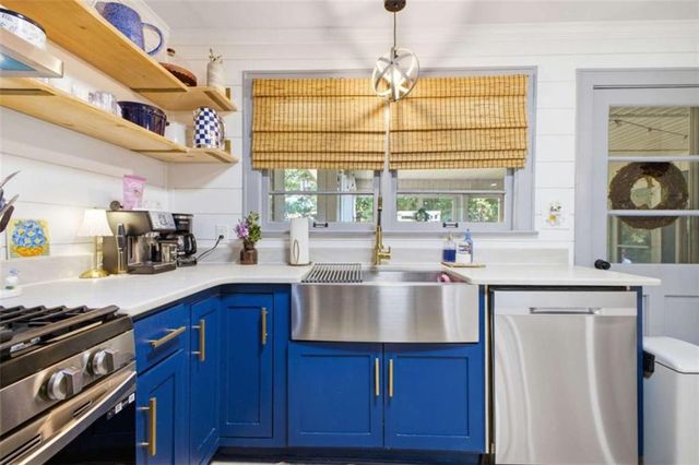 414 Robin Hood Road, Rome, GA 30161