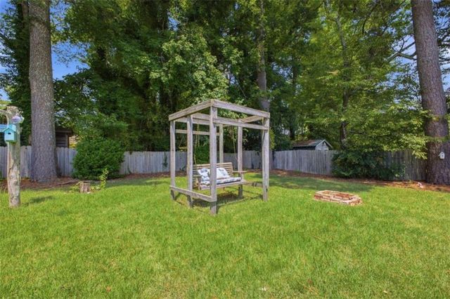 414 Robin Hood Road, Rome, GA 30161