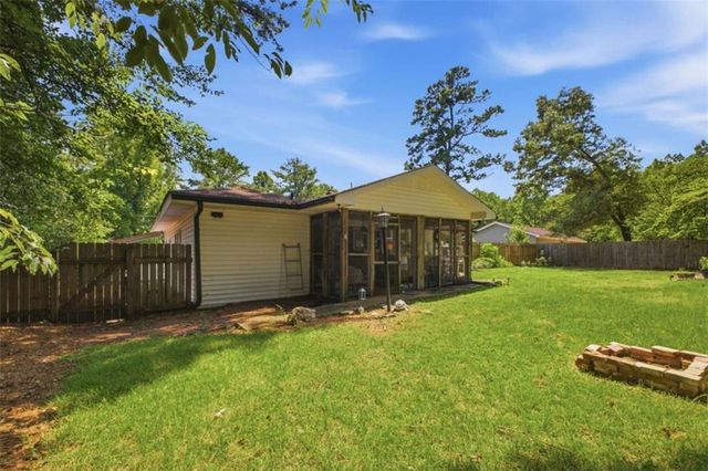 414 Robin Hood Road, Rome, GA 30161