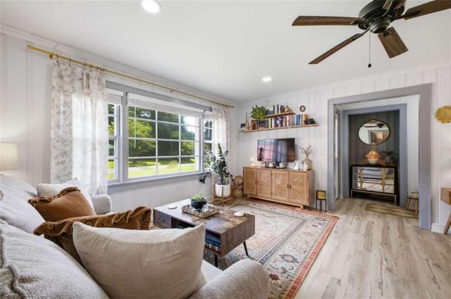 414 Robin Hood Road, Rome, GA 30161