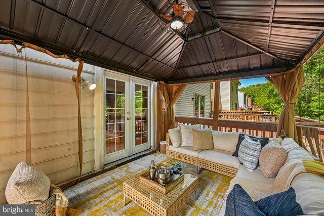 3619 AUTUMN GLEN CIR, Burtonsville, MD 20866