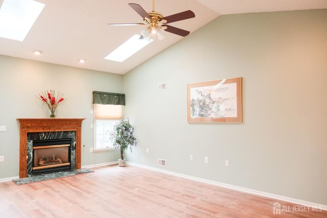 40 Sherwood Drive, Monroe, NJ 08831