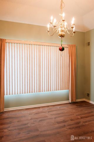 40 Sherwood Drive, Monroe, NJ 08831