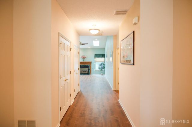 40 Sherwood Drive, Monroe, NJ 08831