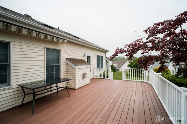 40 Sherwood Drive, Monroe, NJ 08831
