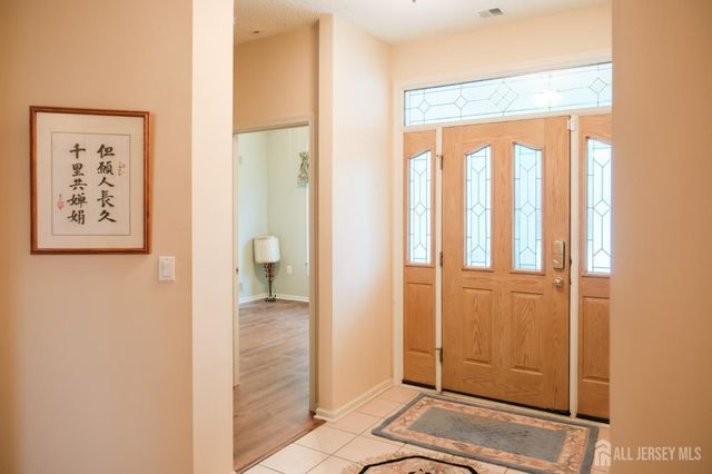 40 Sherwood Drive, Monroe, NJ 08831