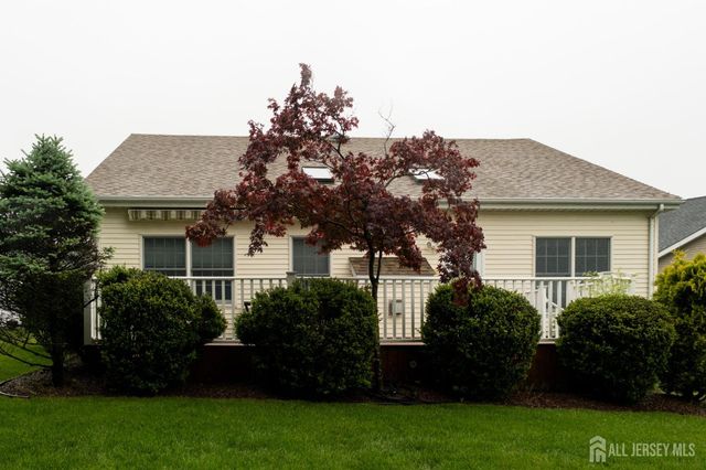 40 Sherwood Drive, Monroe, NJ 08831
