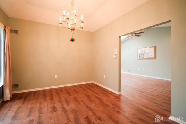 40 Sherwood Drive, Monroe, NJ 08831