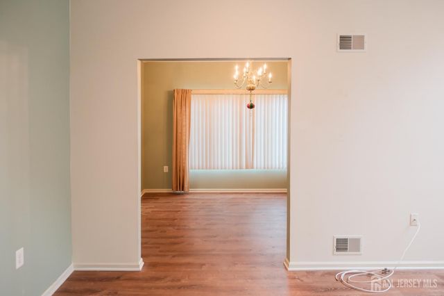 40 Sherwood Drive, Monroe, NJ 08831