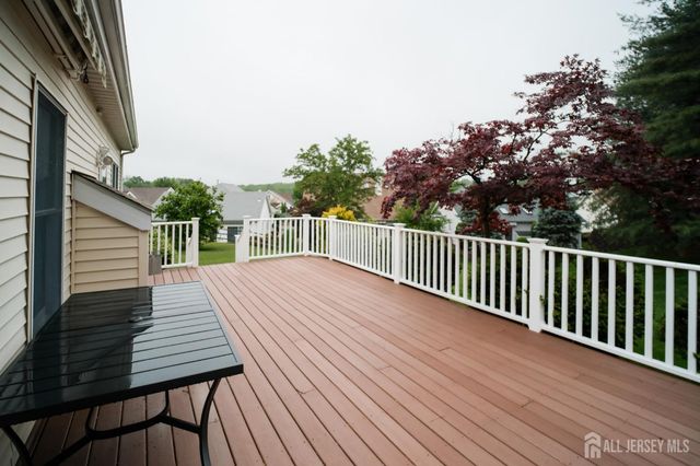 40 Sherwood Drive, Monroe, NJ 08831