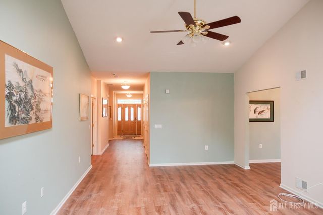 40 Sherwood Drive, Monroe, NJ 08831