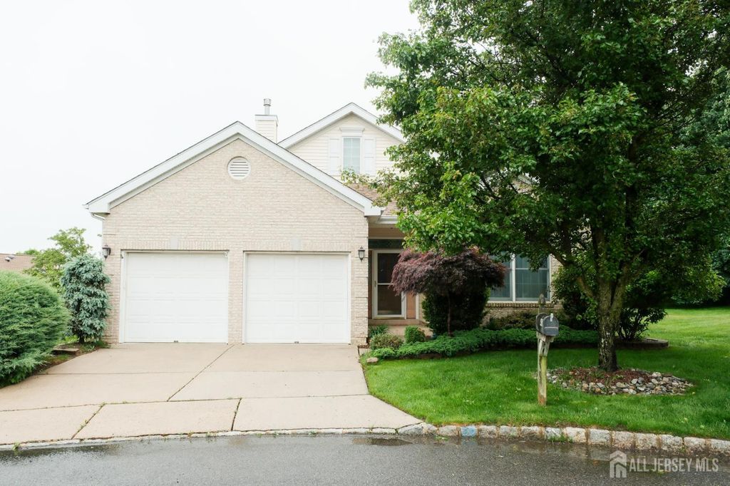 40 Sherwood Drive, Monroe, NJ 08831