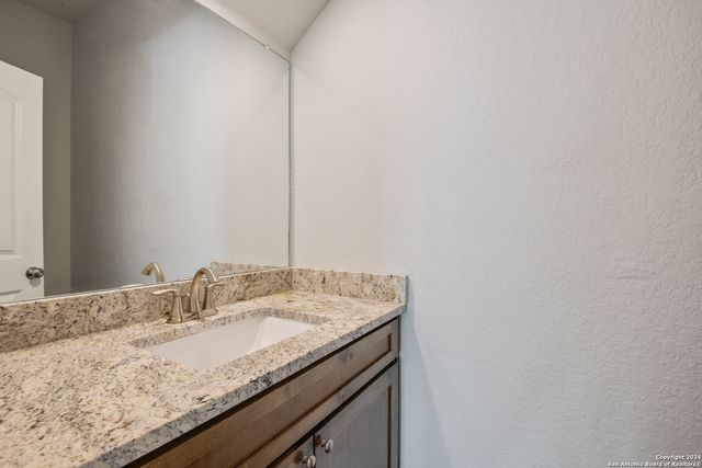 139 San Salvador Ave Unit 101, San Antonio, TX 78210