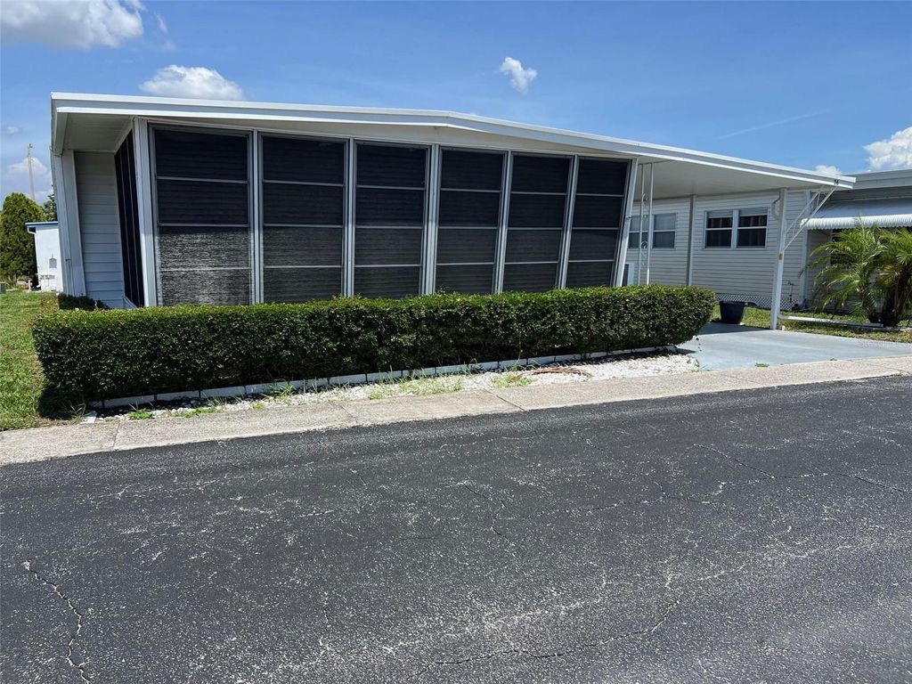 36 THATCH PALM STREET E, Largo, FL 33770