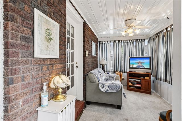 414 E Baird Avenue, Barberton, OH 44203