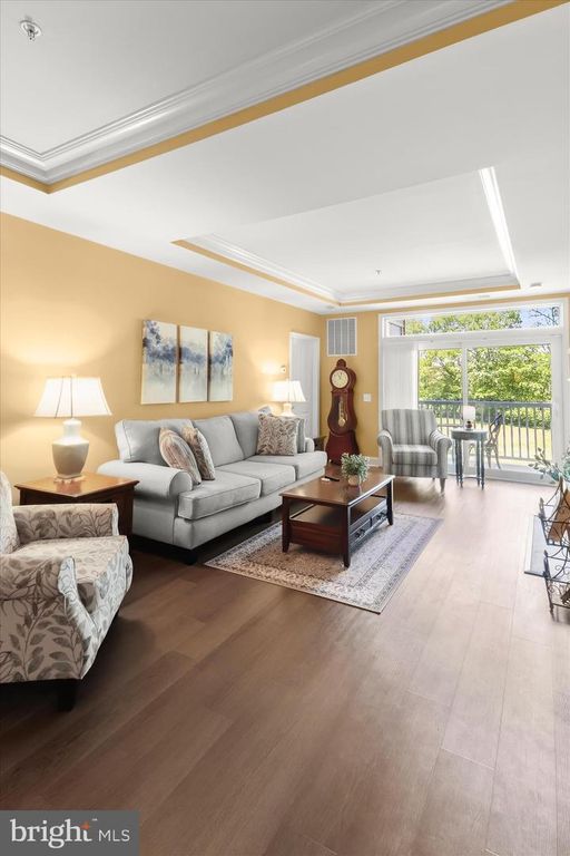 Image 11 of property listing at 2520 WATERSIDE DR #112, Frederick, MD 21701