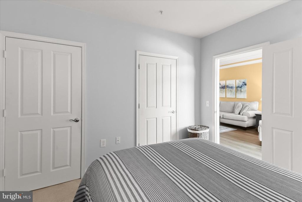 Image 35 of property listing at 2520 WATERSIDE DR #112, Frederick, MD 21701