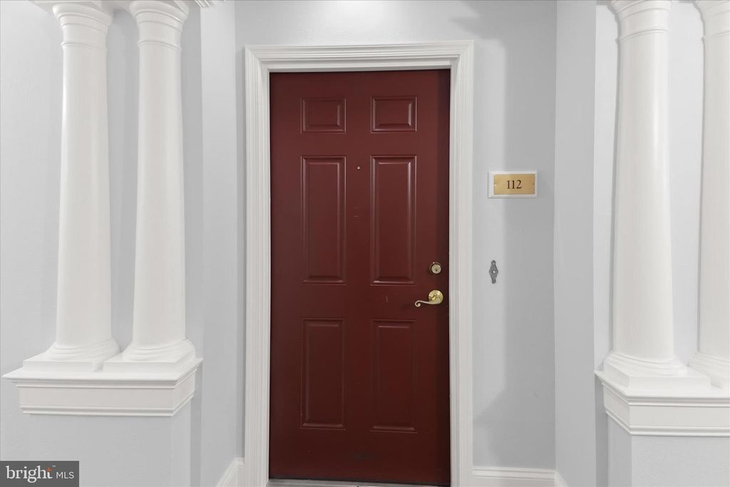 Image 42 of property listing at 2520 WATERSIDE DR #112, Frederick, MD 21701