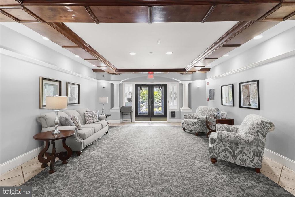 Image 44 of property listing at 2520 WATERSIDE DR #112, Frederick, MD 21701