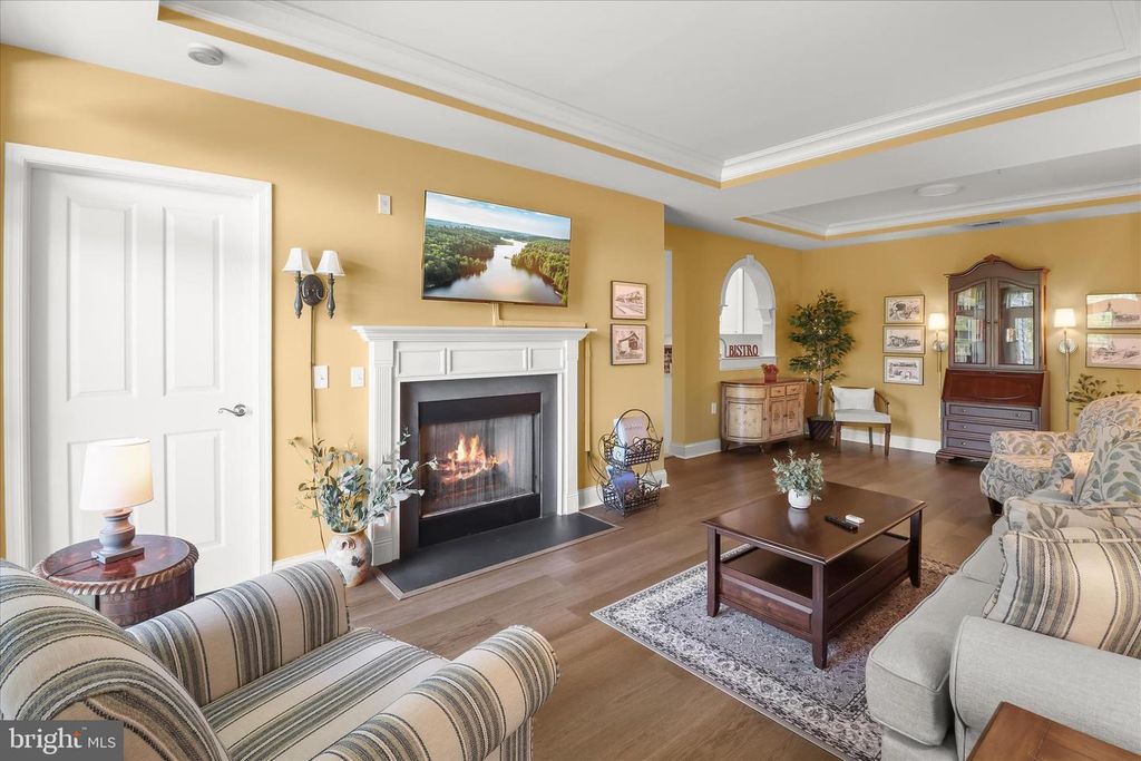 Image 6 of property listing at 2520 WATERSIDE DR #112, Frederick, MD 21701