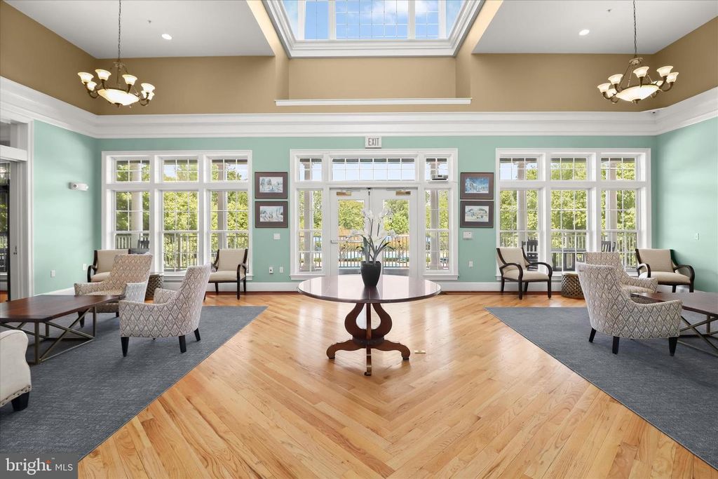Image 68 of property listing at 2520 WATERSIDE DR #112, Frederick, MD 21701