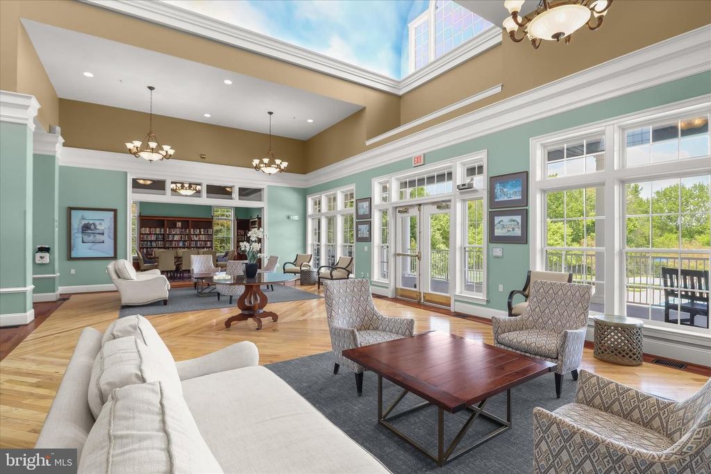 Image 69 of property listing at 2520 WATERSIDE DR #112, Frederick, MD 21701