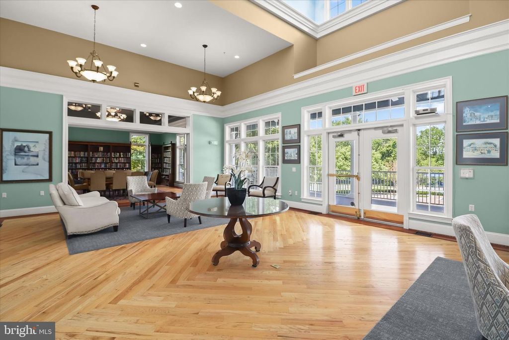 Image 71 of property listing at 2520 WATERSIDE DR #112, Frederick, MD 21701