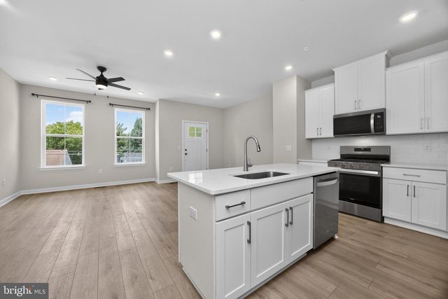 113 ABRAMO VICTOR DR, Downingtown, PA 19335