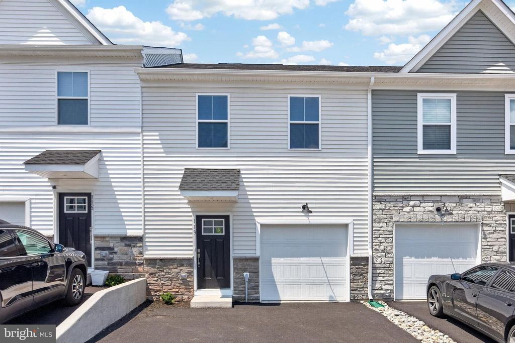 113 ABRAMO VICTOR DR, Downingtown, PA 19335