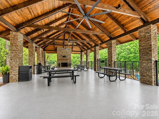 6832 Charter Hills Road, Charlotte, NC 28277
