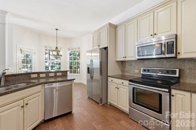 6832 Charter Hills Road, Charlotte, NC 28277