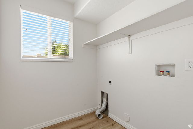 342 N ALFORD CT, North Salt Lake, UT 84054