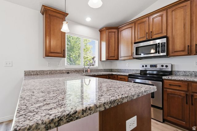 342 N ALFORD CT, North Salt Lake, UT 84054