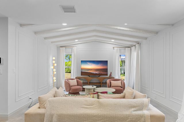 1050 SW 1ST Street, Boca Raton, FL 33486