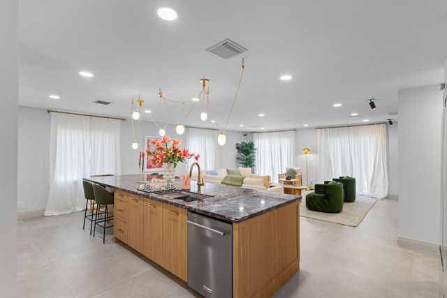 1050 SW 1ST Street, Boca Raton, FL 33486