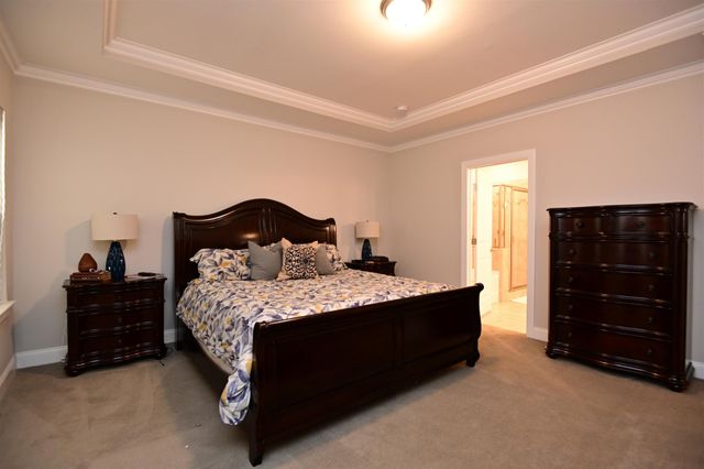 1028 Fenner Ln, Gallatin, TN 37066