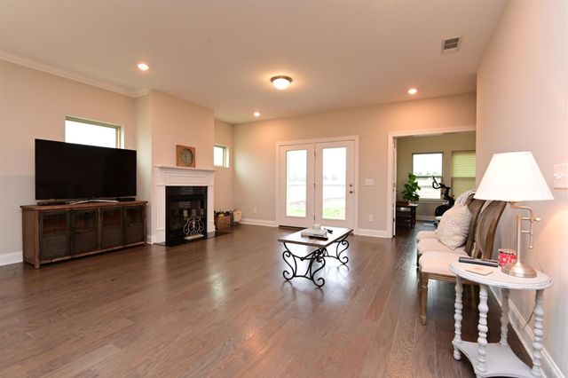 1028 Fenner Ln, Gallatin, TN 37066