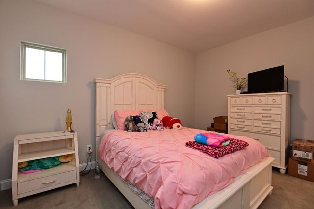 1028 Fenner Ln, Gallatin, TN 37066