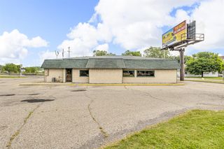 1425 Wildwood Avenue, Jackson, MI 49202