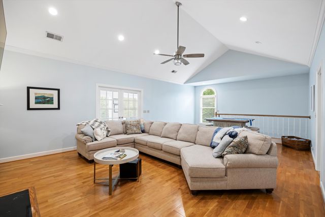 1220 Bridgewater Lane, Chattanooga, TN 37405