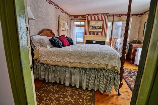 27 NH Route 25, Plymouth, NH 03264