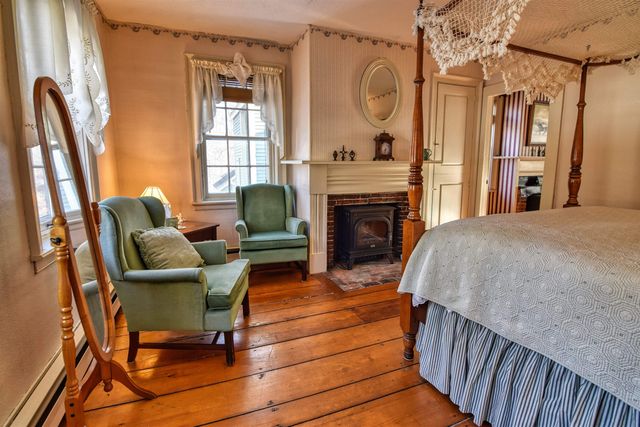 27 NH Route 25, Plymouth, NH 03264