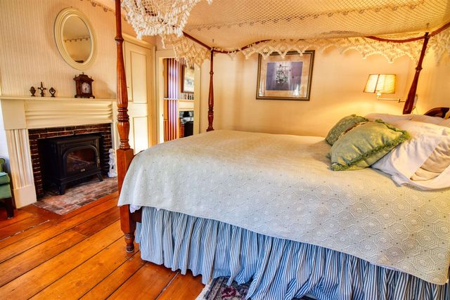 27 NH Route 25, Plymouth, NH 03264