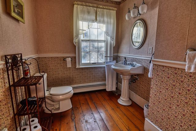 27 NH Route 25, Plymouth, NH 03264