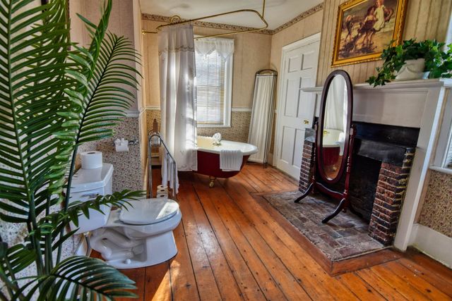 27 NH Route 25, Plymouth, NH 03264