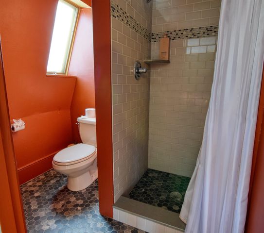 27 NH Route 25, Plymouth, NH 03264