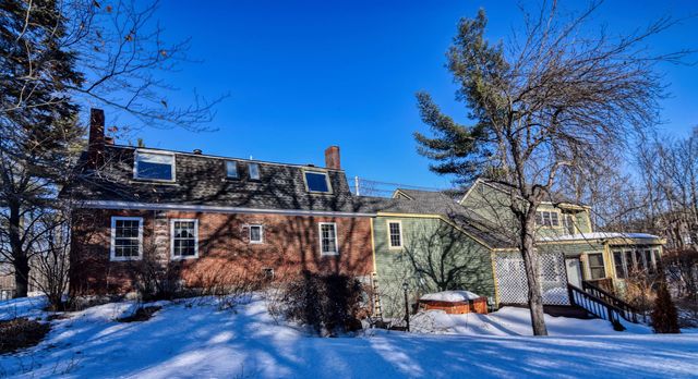 27 NH Route 25, Plymouth, NH 03264