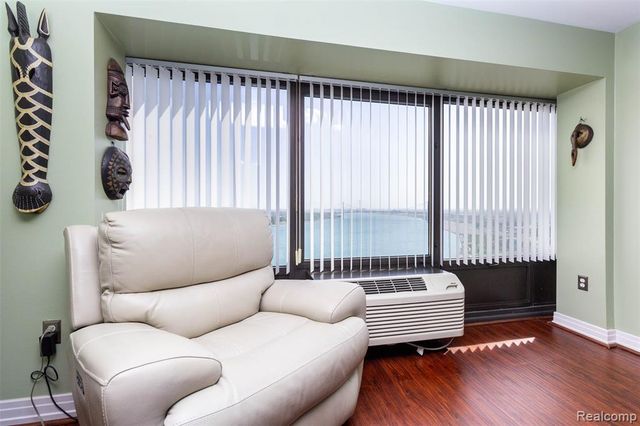 300 W Jefferson Avenue 26, Detroit, MI 48226