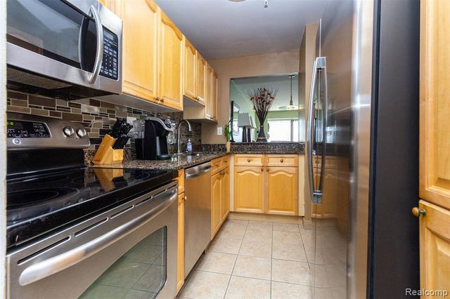 300 W Jefferson Avenue 26, Detroit, MI 48226